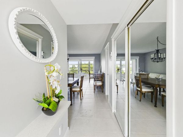 2951 NW 46th Avenue, Unit 407, Lauderdale Lakes, FL 33313