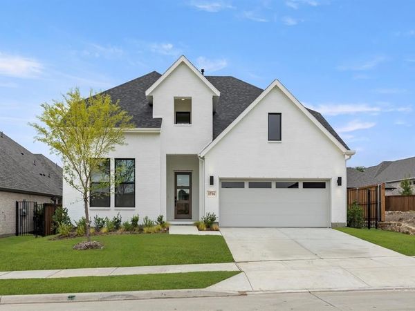 1716 Hillside Stroll Drive, Lavon, TX 75166