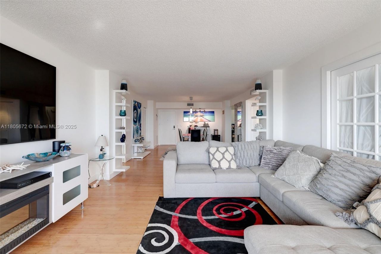 1500 S Ocean Dr, Unit 7J, Hollywood, FL 33019 Photo