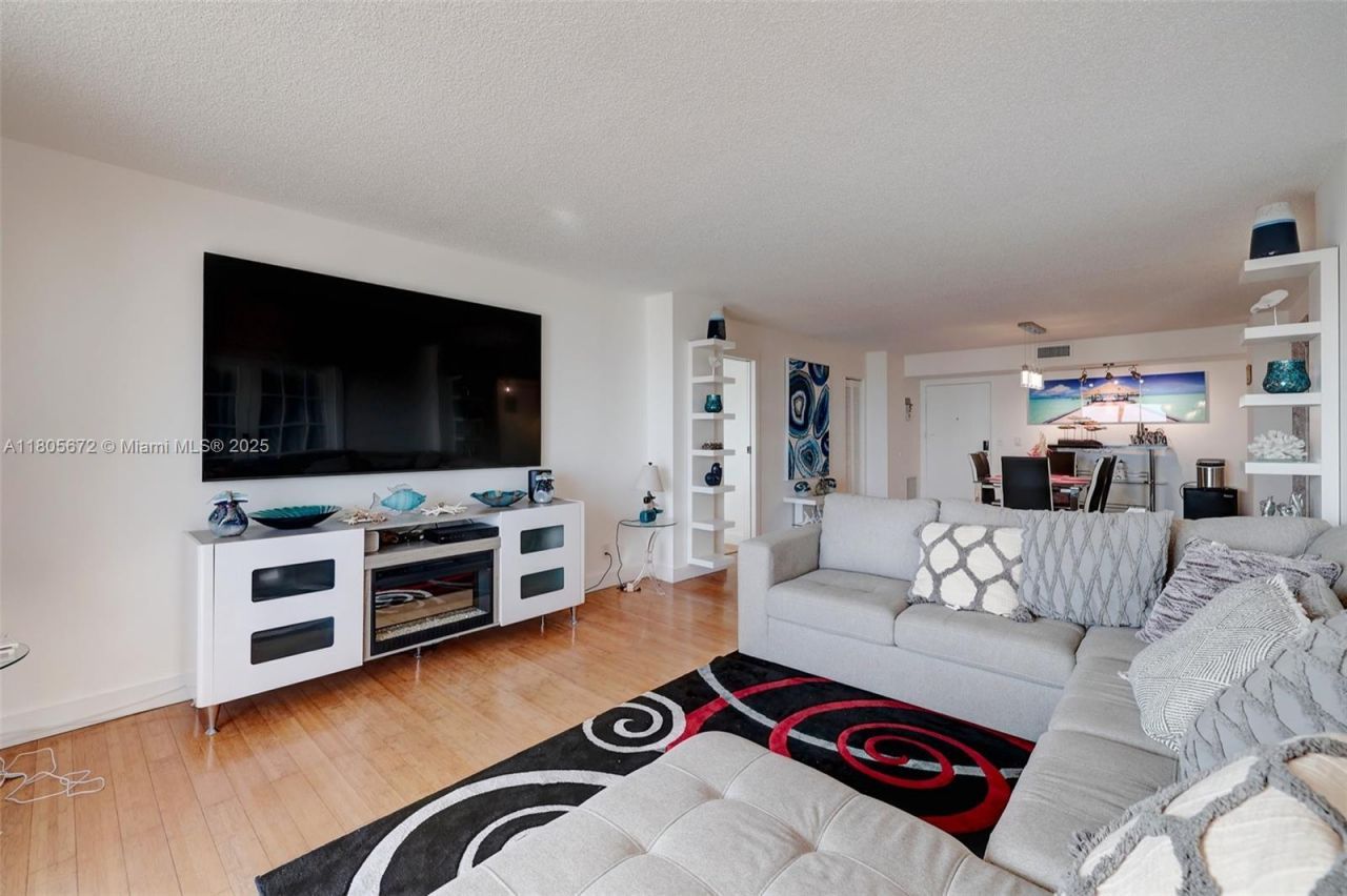 1500 S Ocean Dr, Unit 7J, Hollywood, FL 33019 Photo