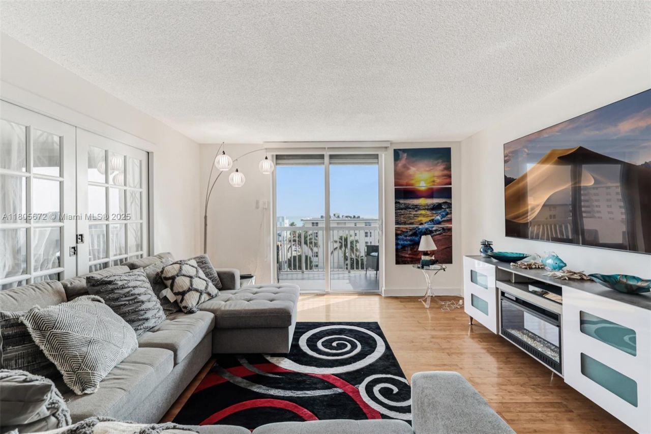 1500 S Ocean Dr, Unit 7J, Hollywood, FL 33019 Photo