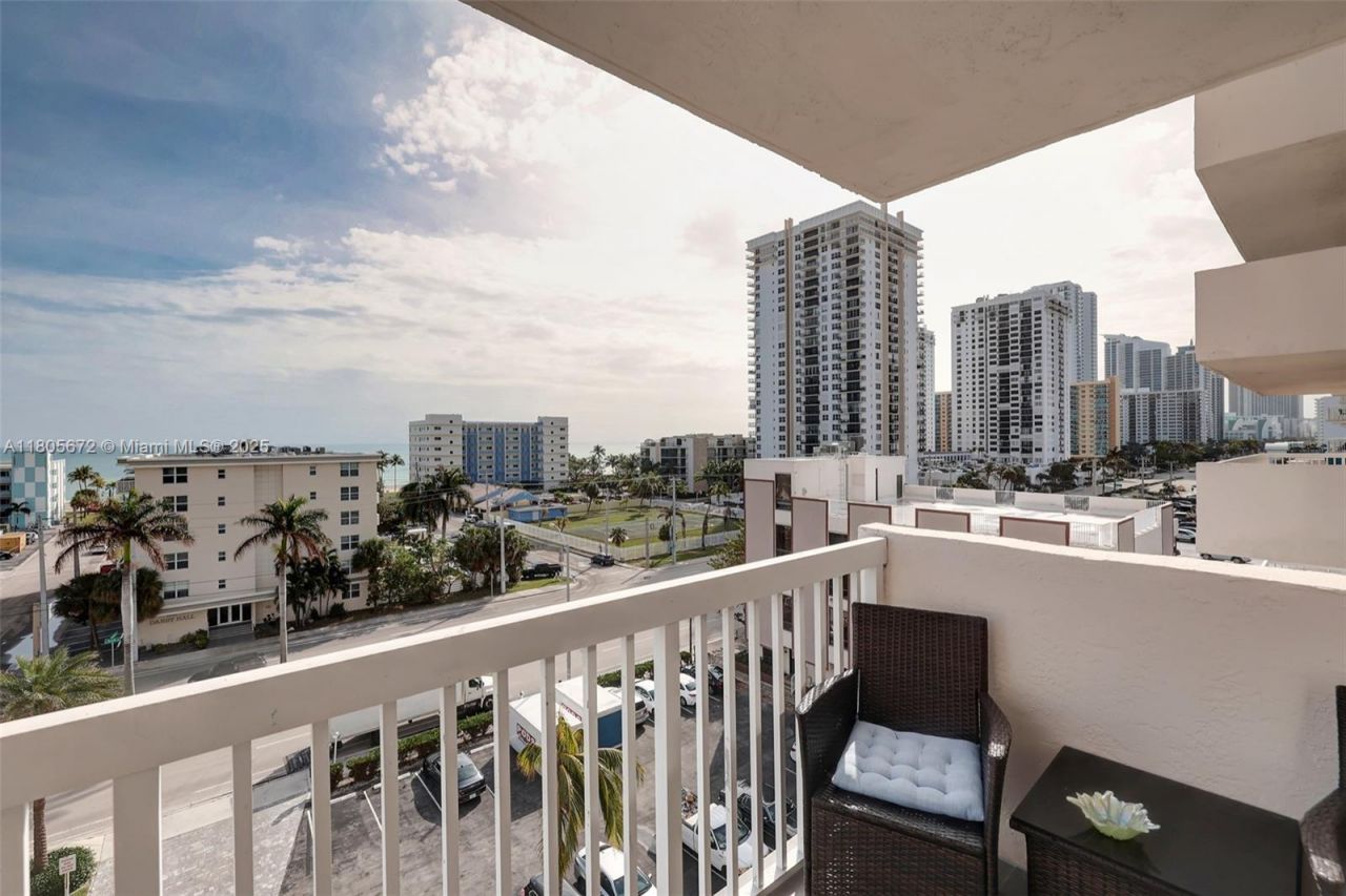 1500 S Ocean Dr, Unit 7J, Hollywood, FL 33019 Photo
