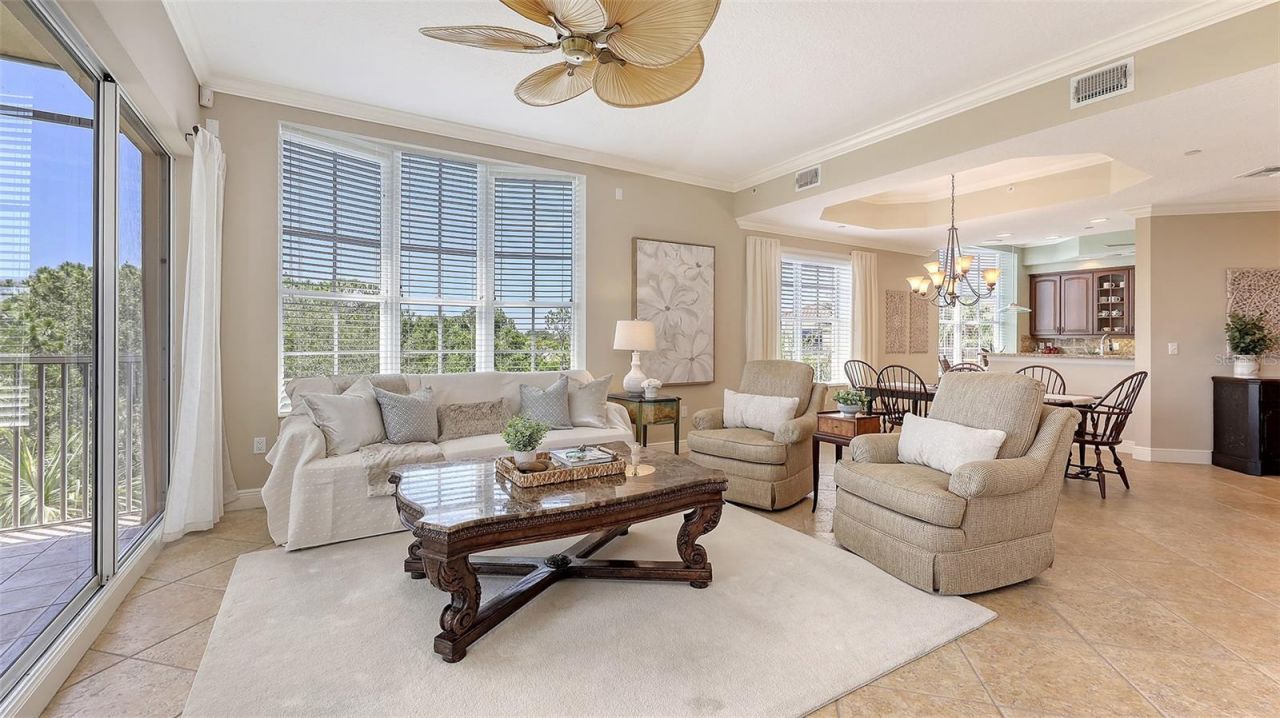 6465 Watercrest Way, Unit 404, Lakewood Ranch, FL 34202 Photo