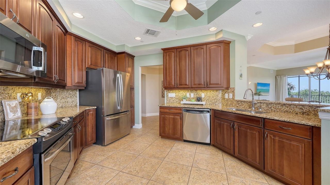 6465 Watercrest Way, Unit 404, Lakewood Ranch, FL 34202 Photo