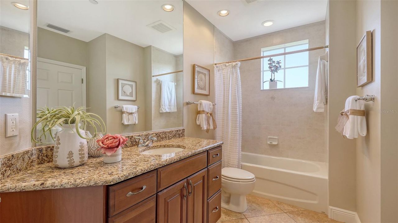 6465 Watercrest Way, Unit 404, Lakewood Ranch, FL 34202 Photo