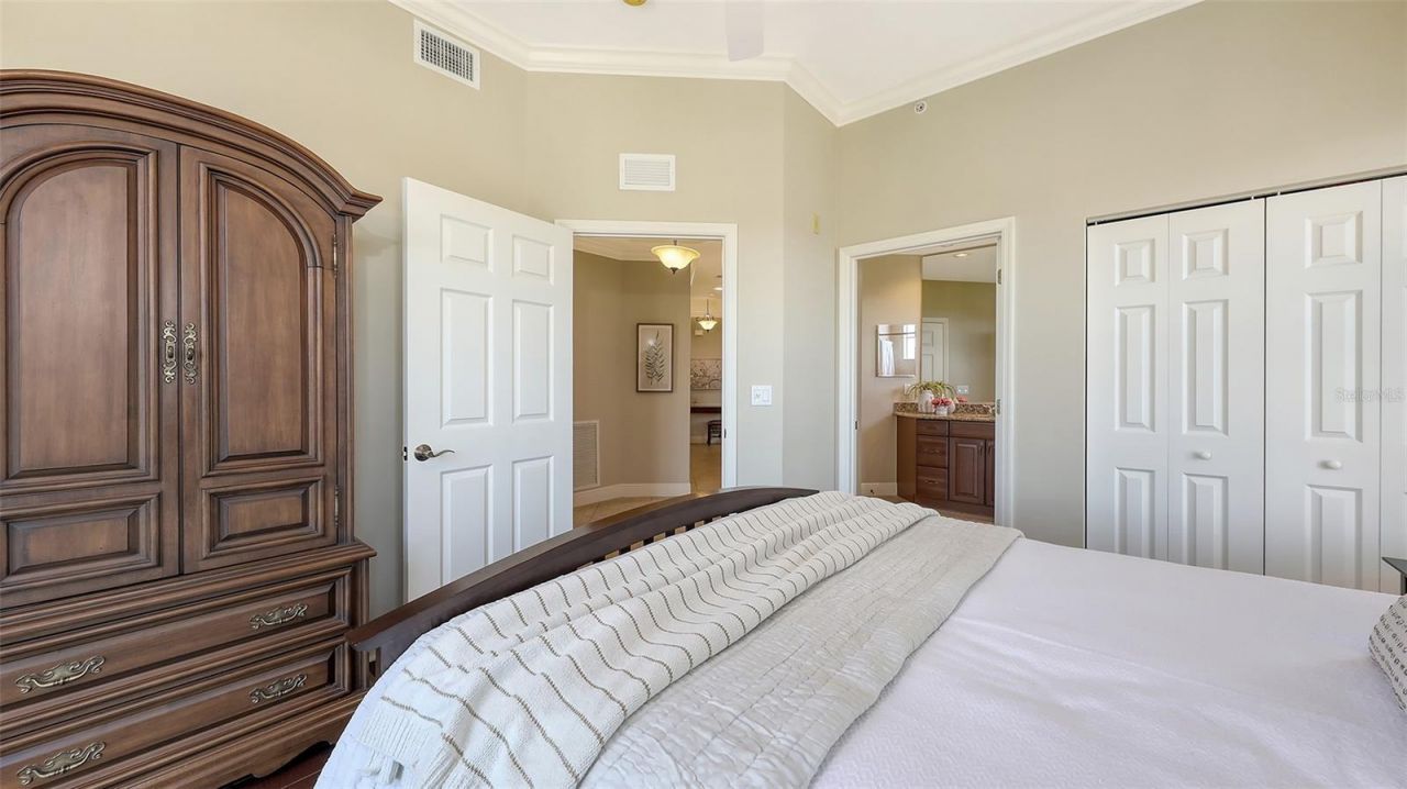 6465 Watercrest Way, Unit 404, Lakewood Ranch, FL 34202 Photo