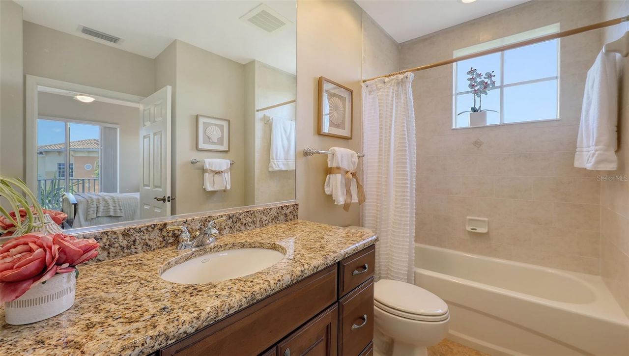 6465 Watercrest Way, Unit 404, Lakewood Ranch, FL 34202 Photo