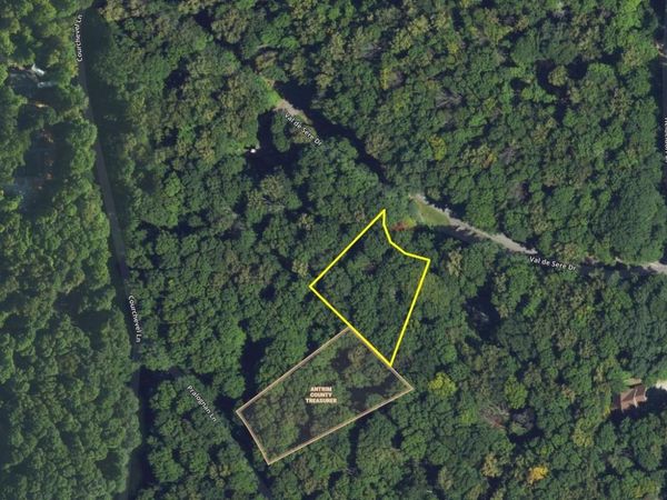 49 Val Disere Drive, Bellaire, MI 49615