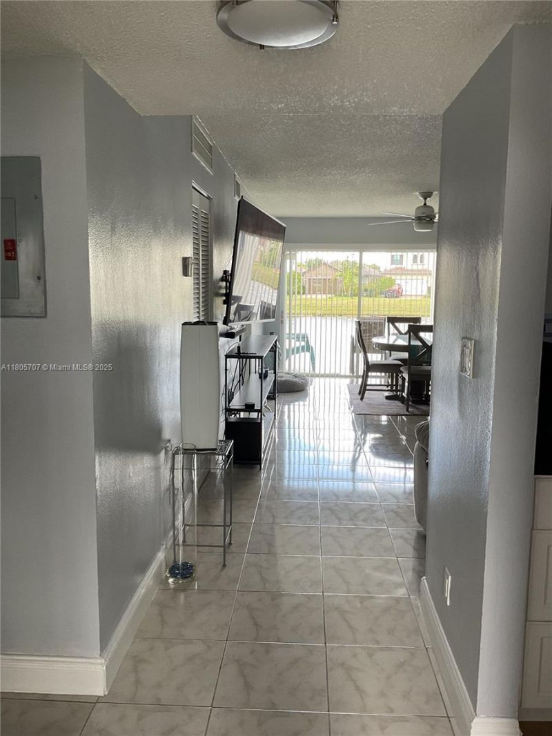 Please Call For Address, Unit 301, Pembroke Pines, FL 33025 Photo