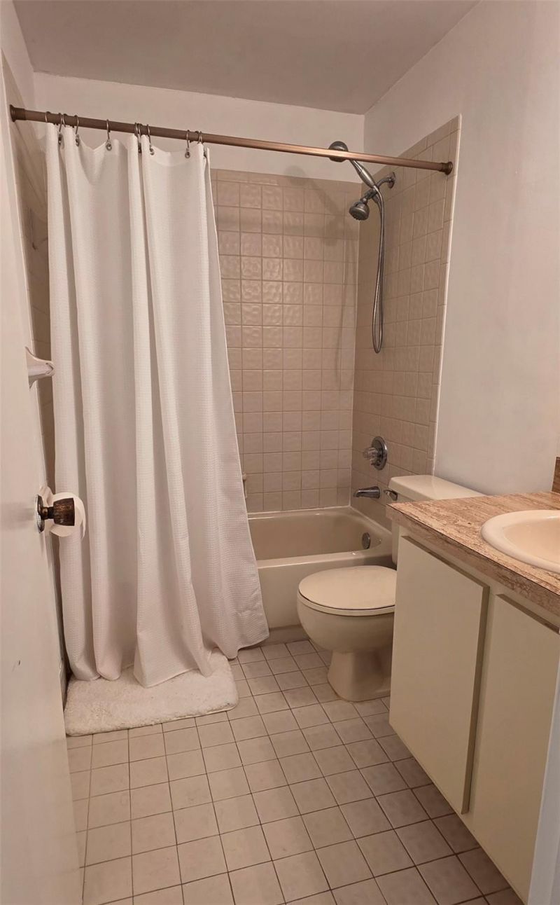 817 SE 12th Court, Unit 1, Fort Lauderdale, FL 33316 Photo