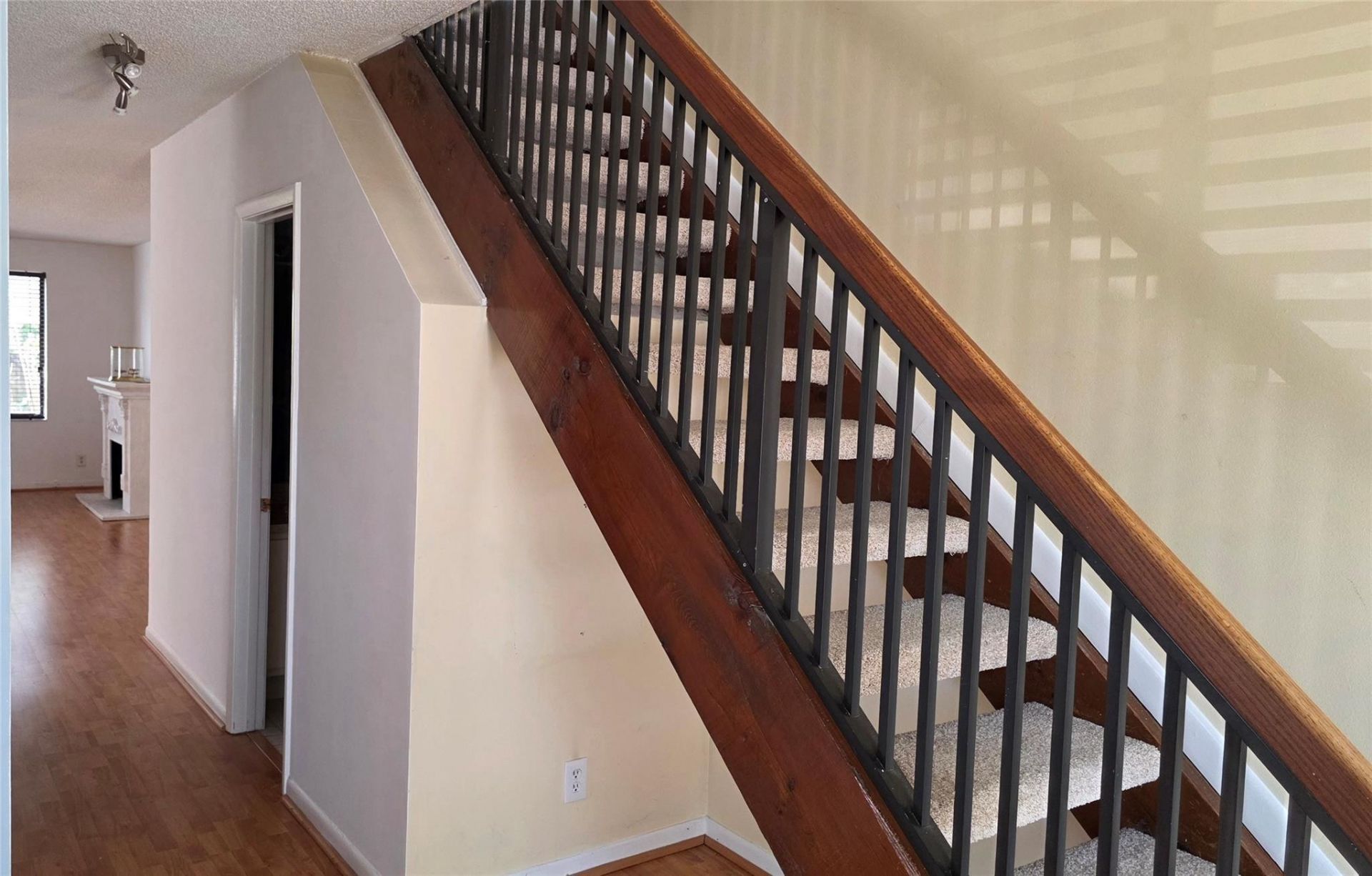 817 SE 12th Court, Unit 1, Fort Lauderdale, FL 33316 Photo