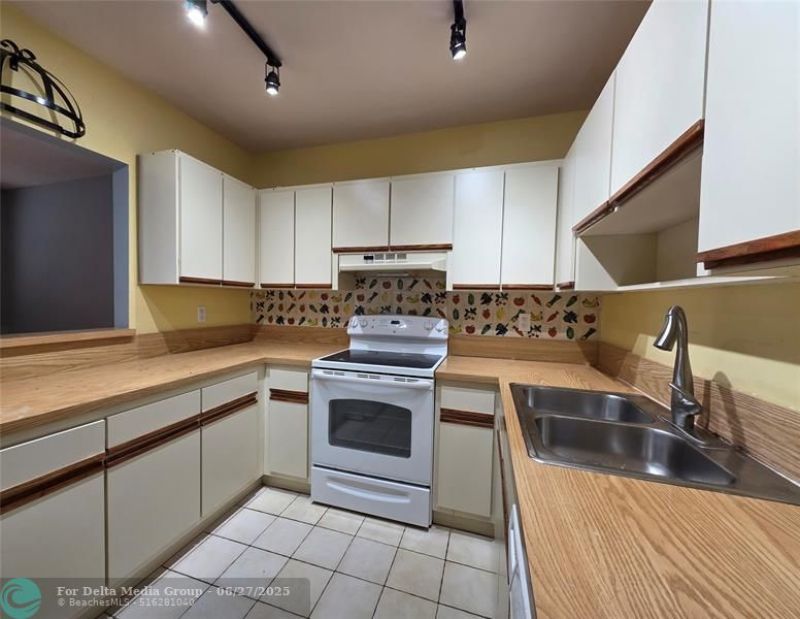 817 SE 12th Ct, Unit 1, Fort Lauderdale, FL 33316 Photo