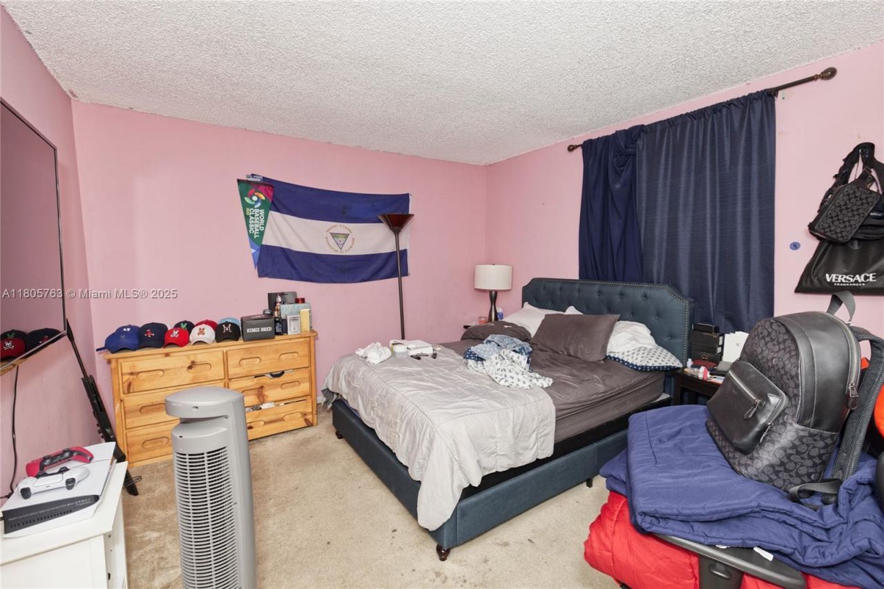 1750 W 46th St, Unit 503, Hialeah, FL 33012 Photo