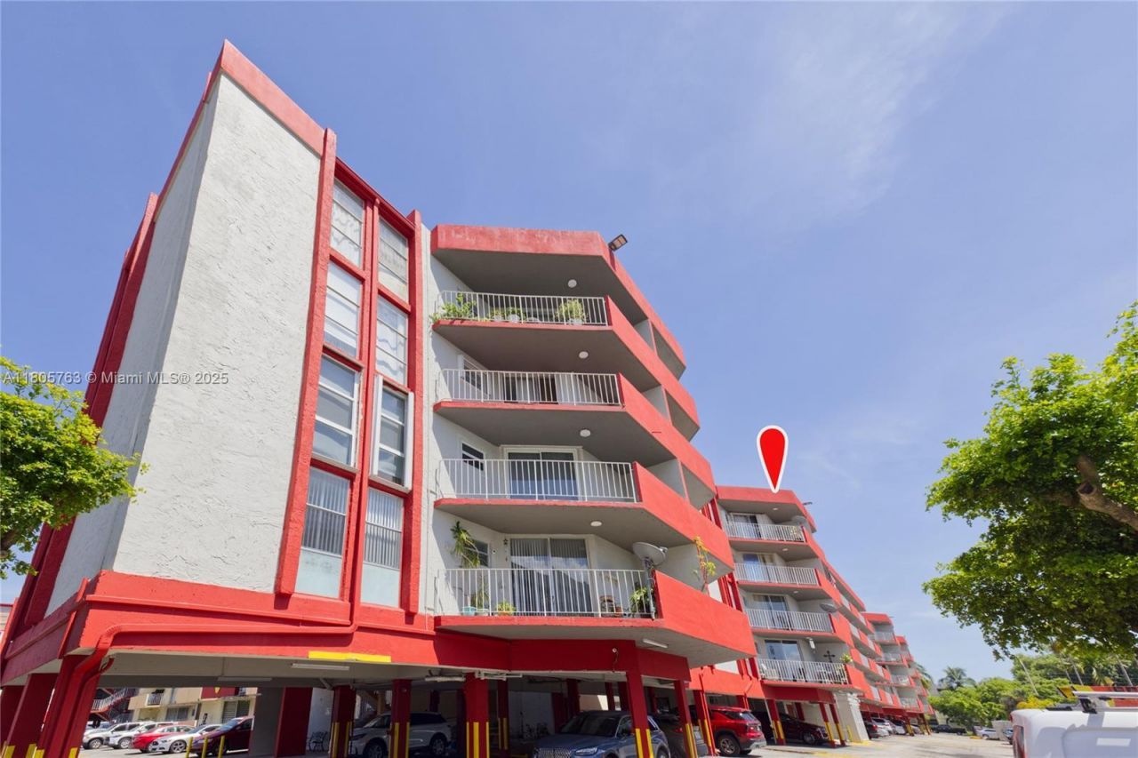 1750 W 46th St, Unit 503, Hialeah, FL 33012 Photo