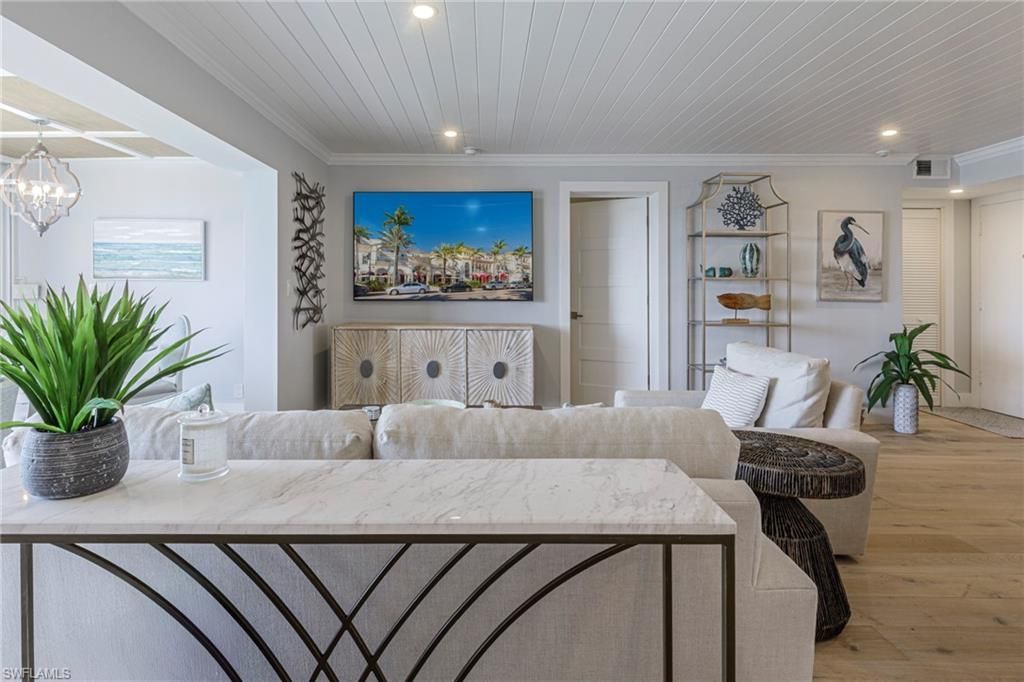 250 Park Shore Dr, Unit 302, Naples, FL 34103 Photo