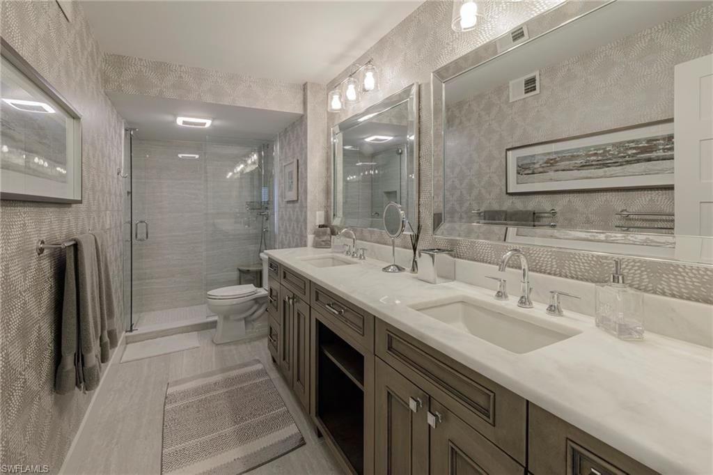 250 Park Shore Dr, Unit 302, Naples, FL 34103 Photo