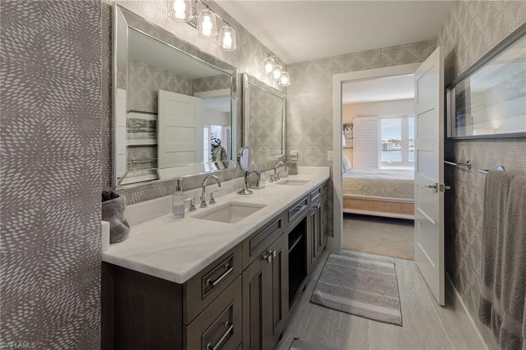 250 Park Shore Dr, Unit 302, Naples, FL 34103 Photo