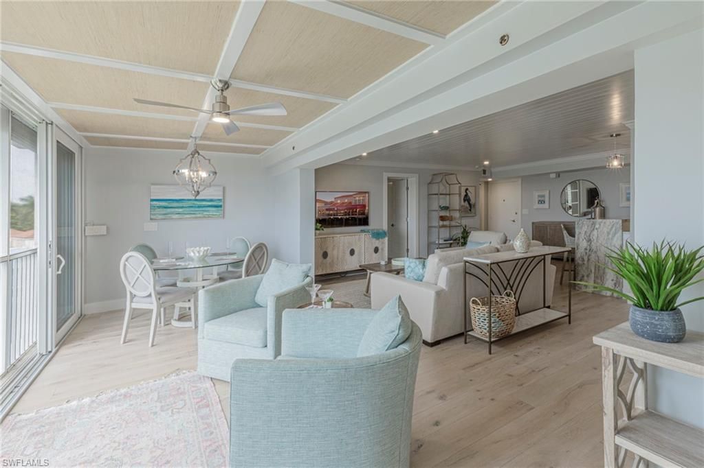 250 Park Shore Dr, Unit 302, Naples, FL 34103 Photo