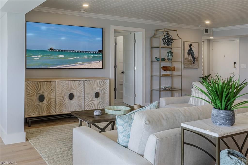 250 Park Shore Dr, Unit 302, Naples, FL 34103 Photo