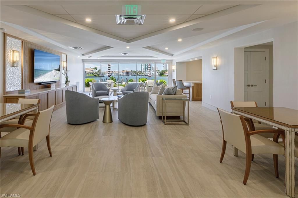 250 Park Shore Dr, Unit 302, Naples, FL 34103 Photo