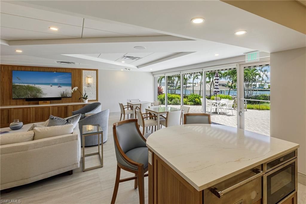 250 Park Shore Dr, Unit 302, Naples, FL 34103 Photo