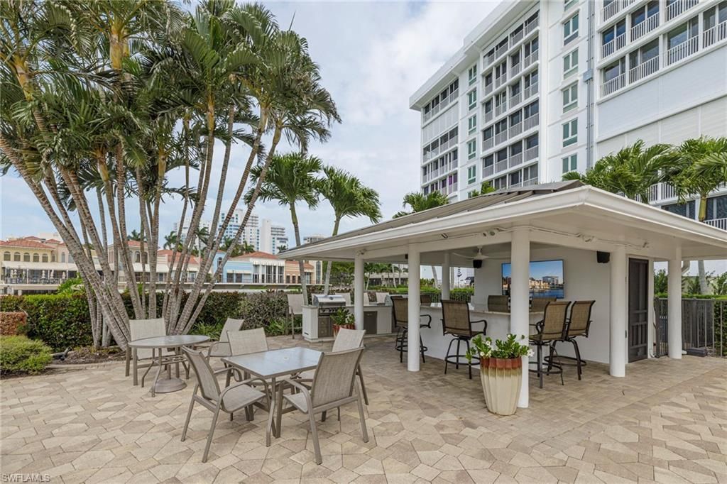 250 Park Shore Dr, Unit 302, Naples, FL 34103 Photo