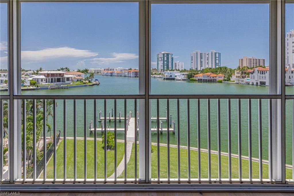 250 Park Shore Dr, Unit 302, Naples, FL 34103 Photo