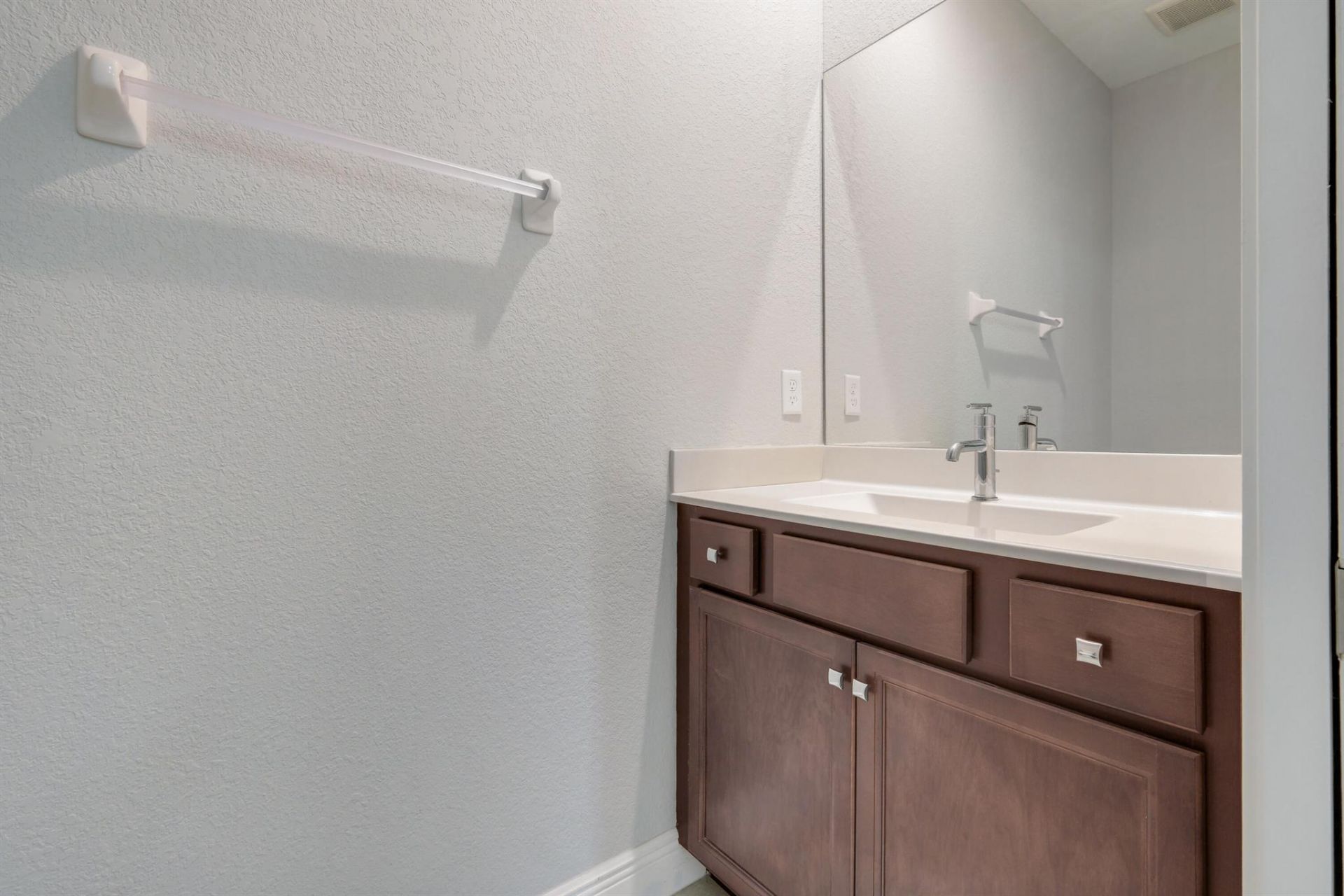 4982 SE Railway Avenue, Stuart, FL 34997 Photo