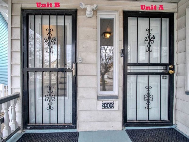 3909 Memphis Avenue, Cleveland, OH 44109 Photo 2