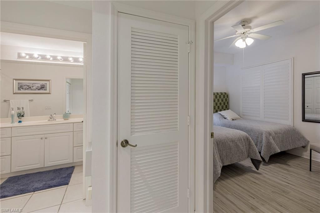 410 Bayfront Pl, Unit 2204, Naples, FL 34102 Photo