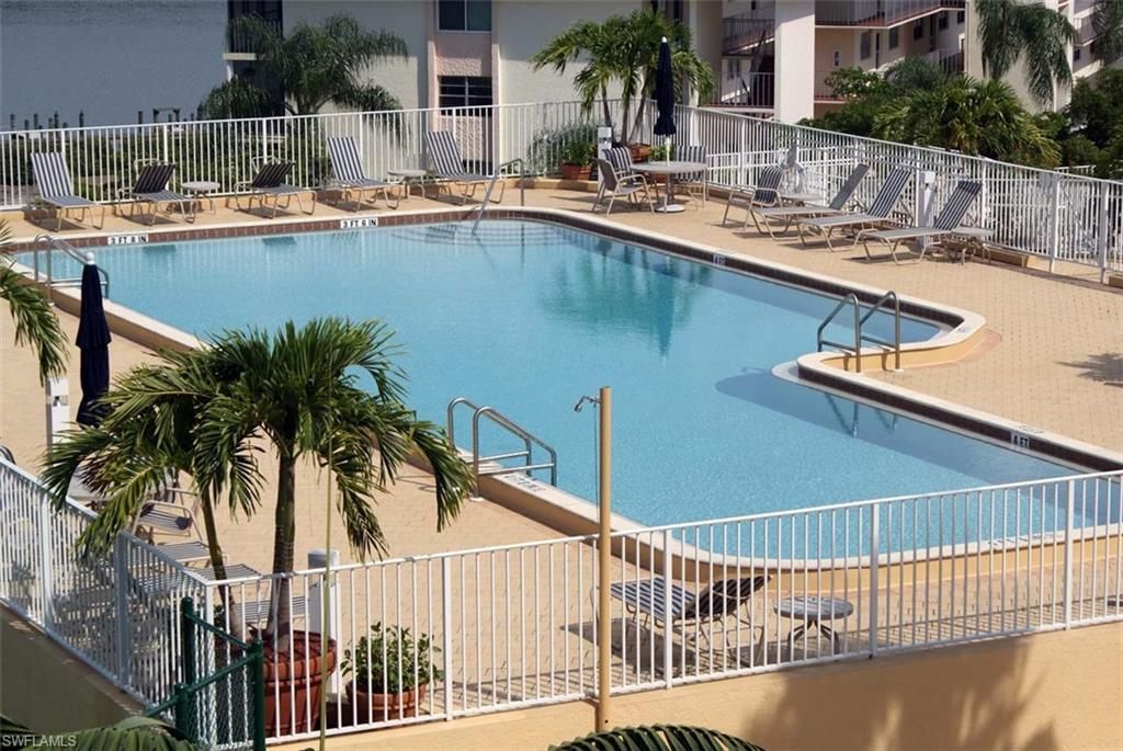 410 Bayfront Pl, Unit 2204, Naples, FL 34102 Photo