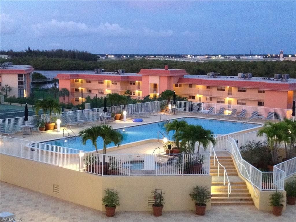 410 Bayfront Pl, Unit 2204, Naples, FL 34102 Photo