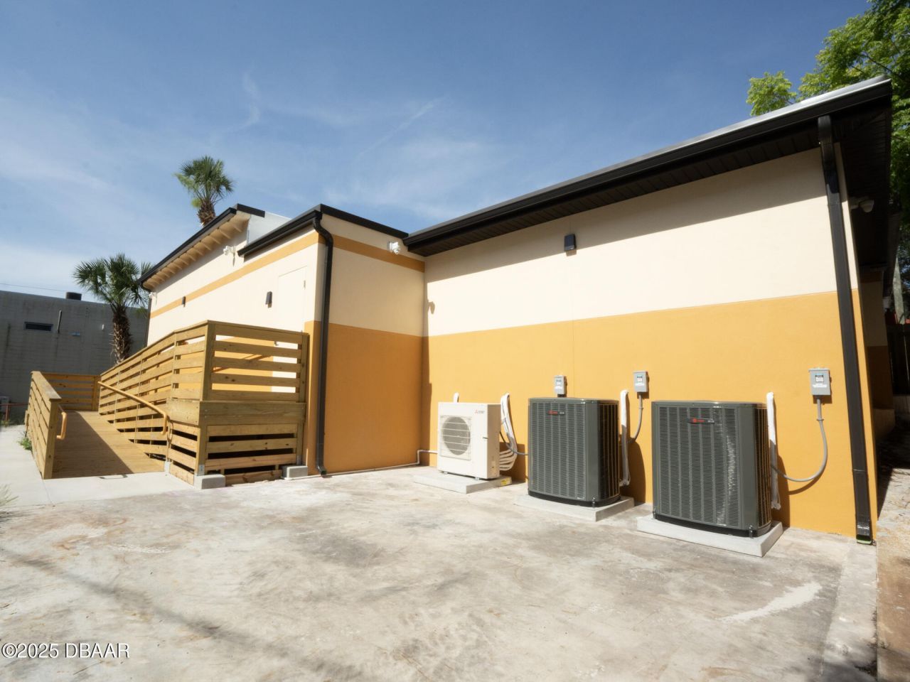 309 N Woodland Boulevard, Deland, FL 32720 Photo