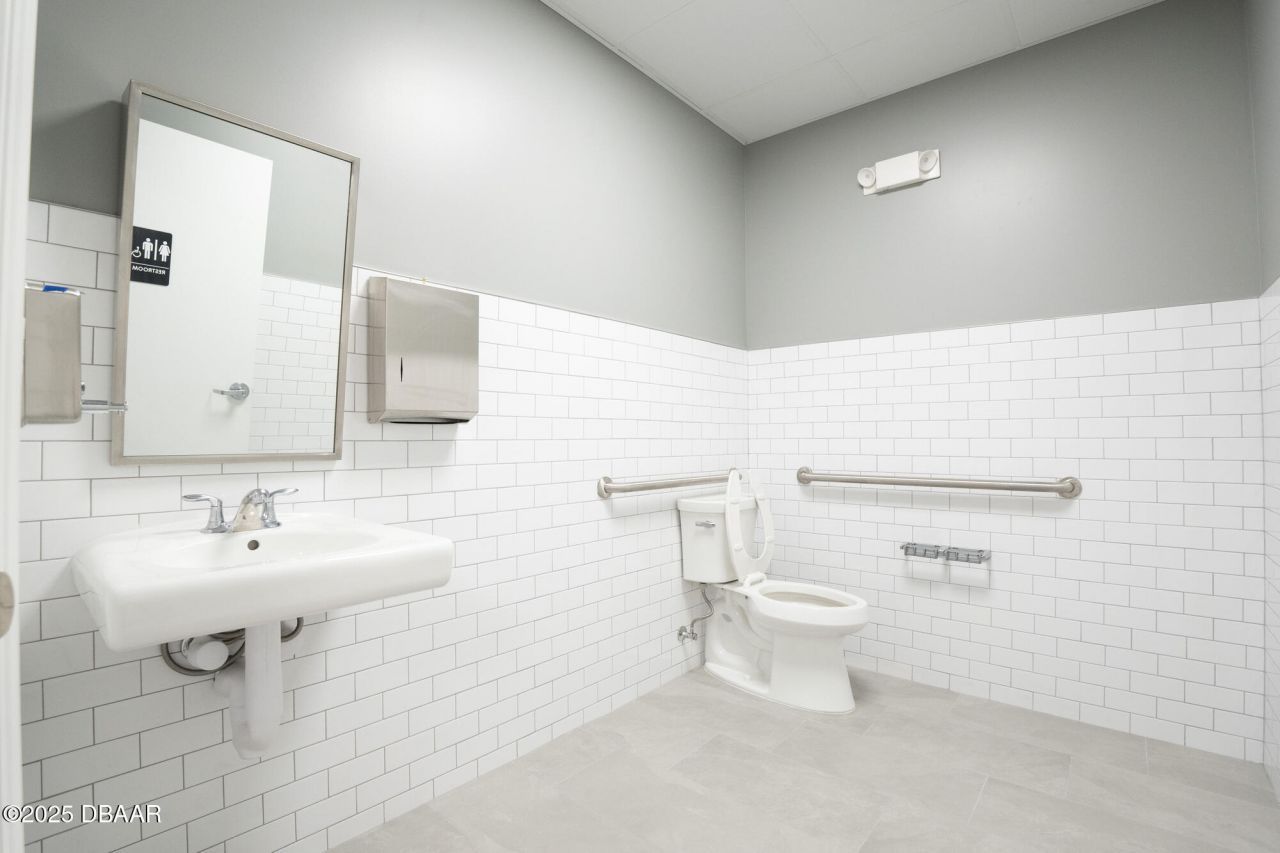 309 N Woodland Boulevard, Deland, FL 32720 Photo