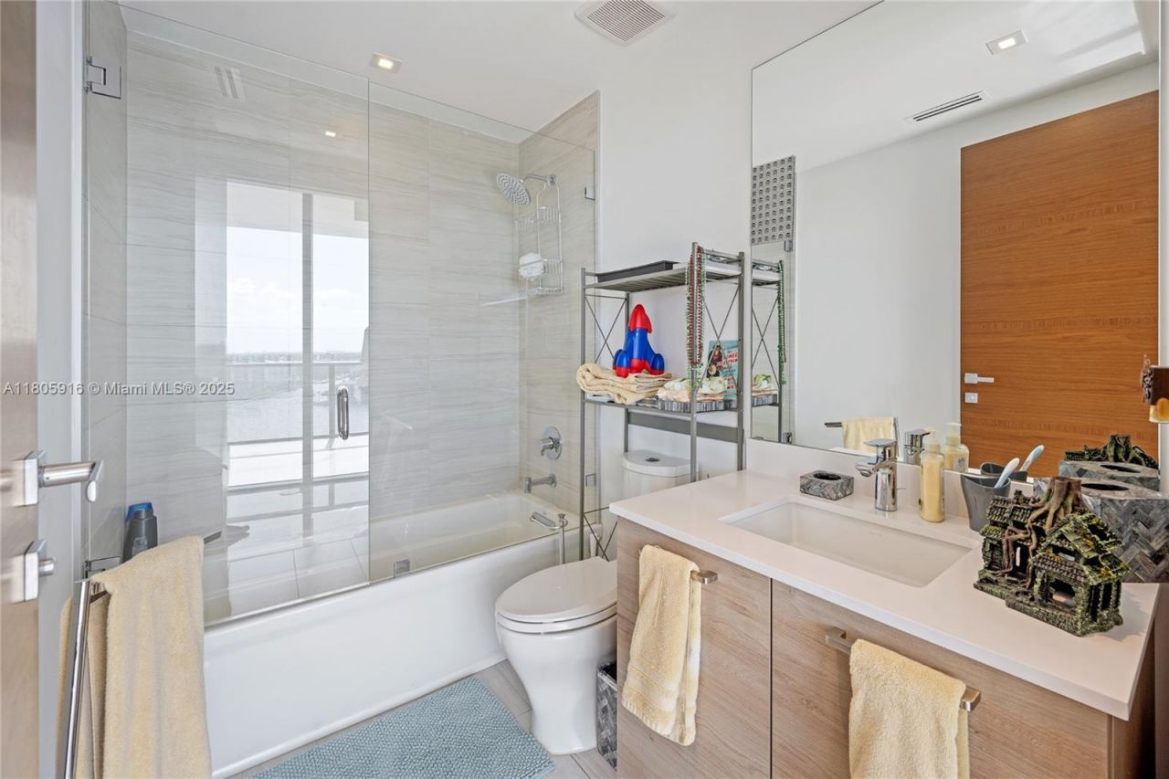 5500 Island Estates Dr, Unit 1404 & 140, Aventura, FL 33160 Photo