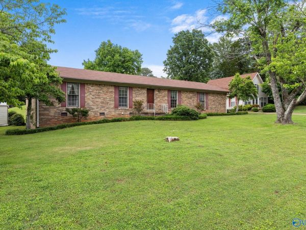 2016 Alpine Drive, Florence, AL 35630