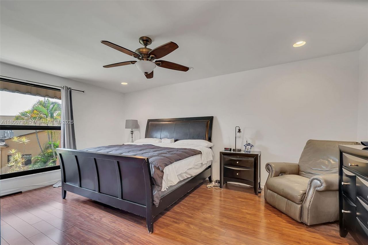 1541 NW 92nd Ave, Unit 186, Pembroke Pines, FL 33024 Photo