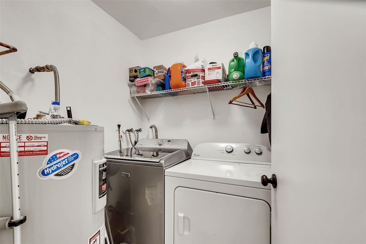 1541 NW 92nd Ave, Unit 186, Pembroke Pines, FL 33024 Photo