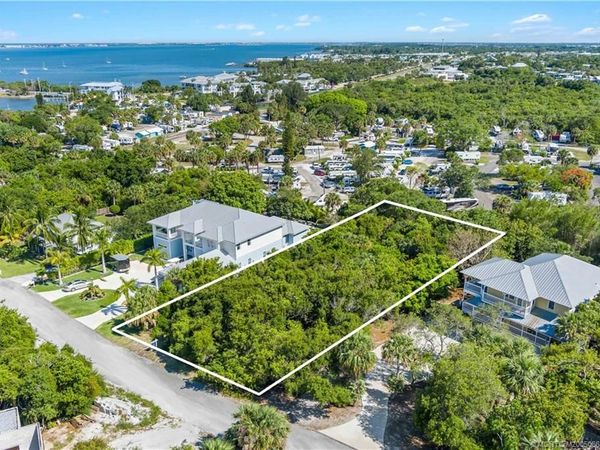 3840 NE Cheri Drive, Jensen Beach, FL 34957