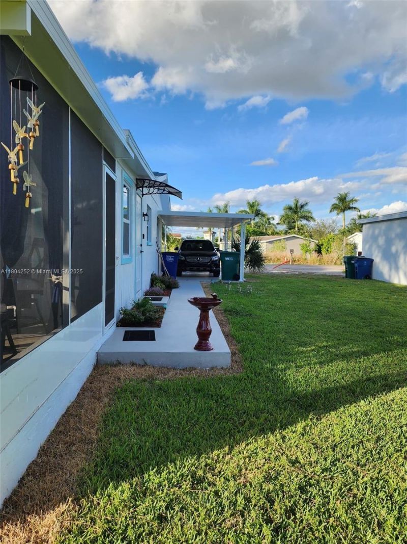 812 Lake Mcgregor Dr, Fort Myers, FL 33919 Photo