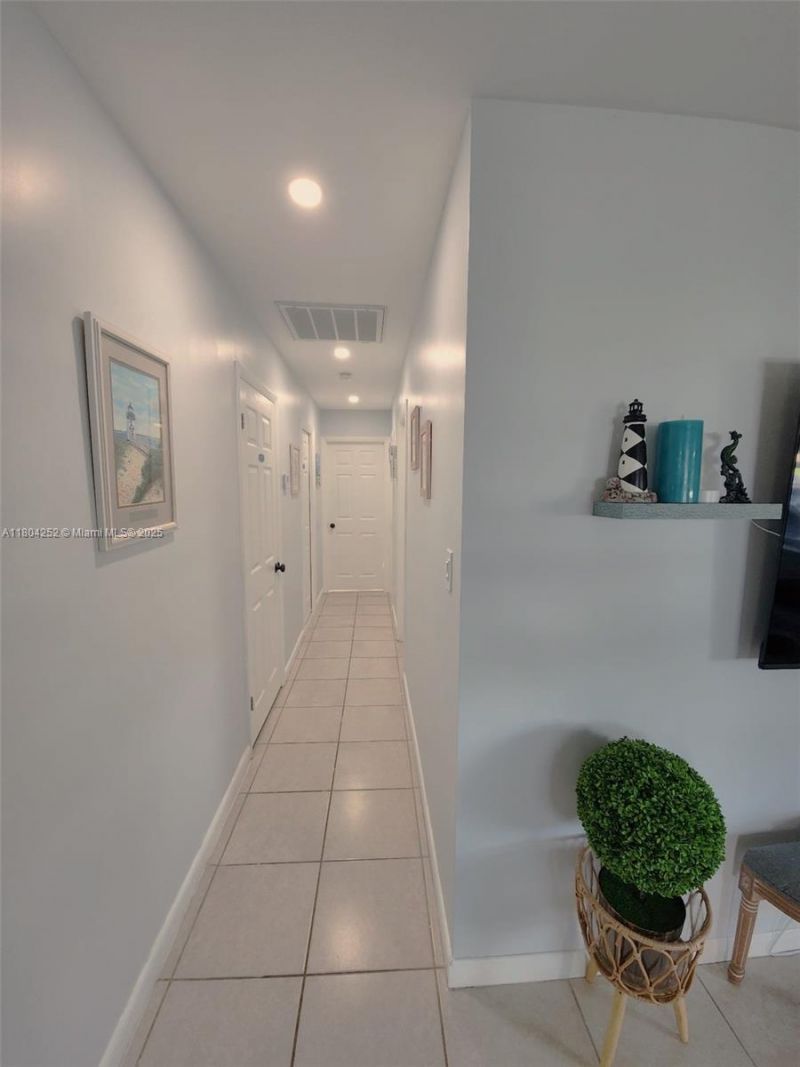 812 Lake Mcgregor Dr, Fort Myers, FL 33919 Photo