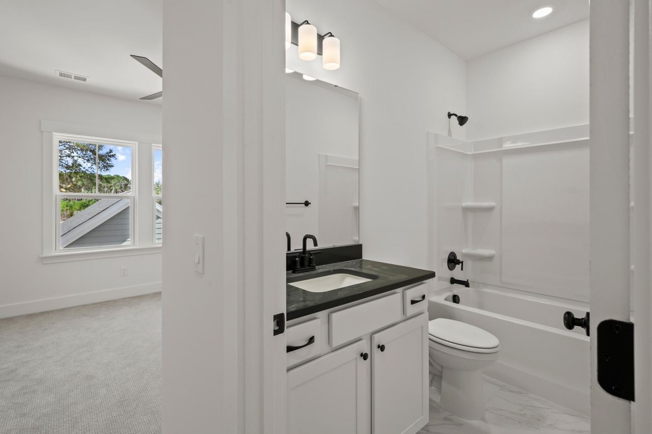 71 Downing Drive Photo 11