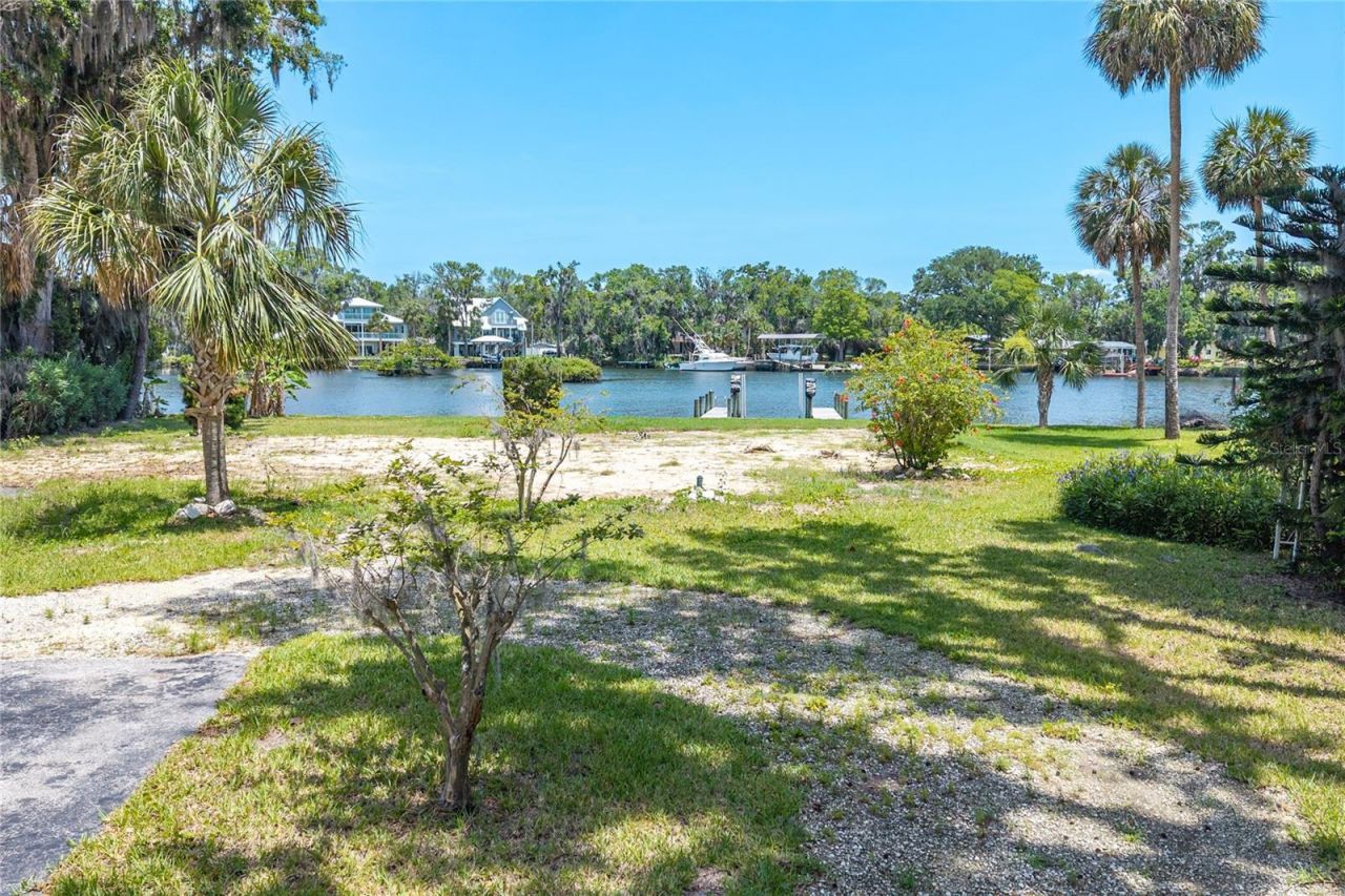 381 NW Magnolia Circle, Crystal River, FL 34428 Photo