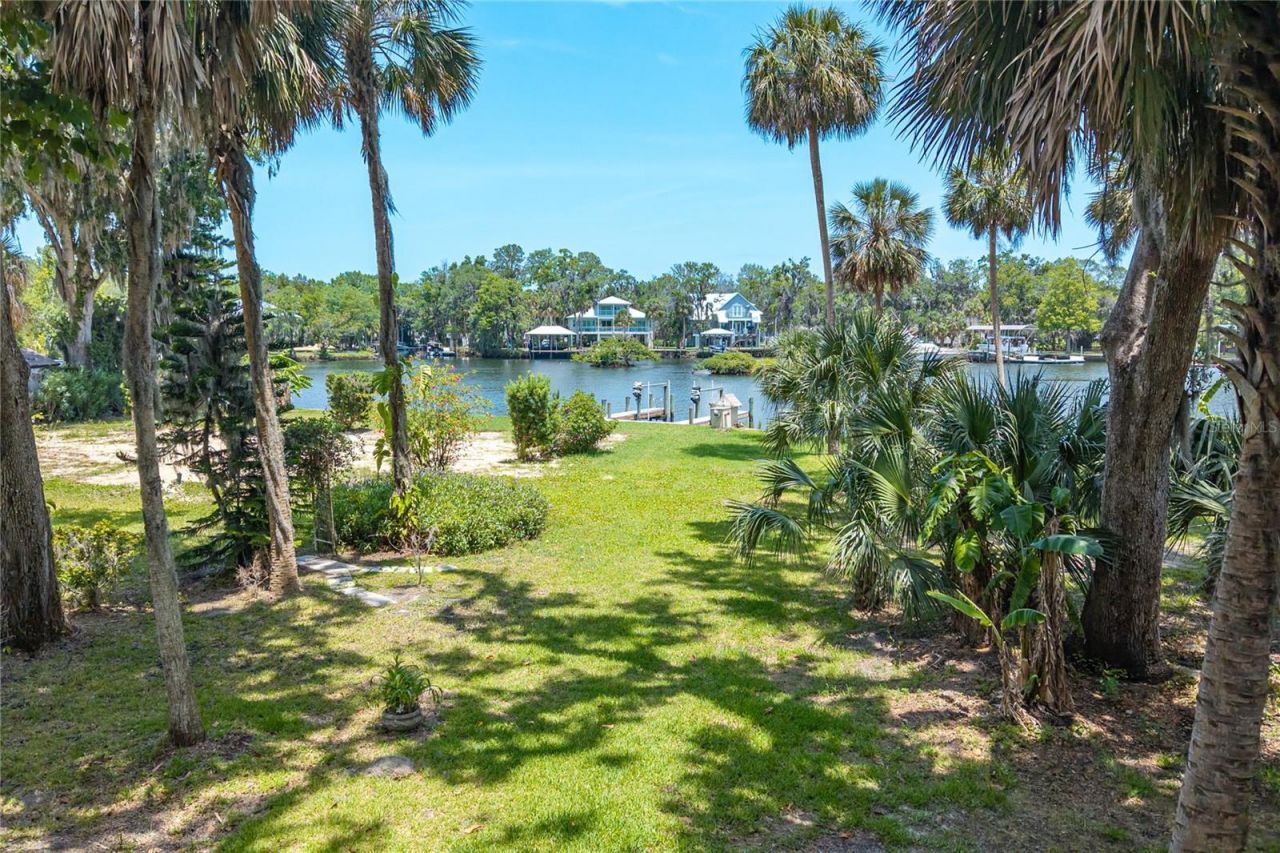 381 NW Magnolia Circle, Crystal River, FL 34428 Photo