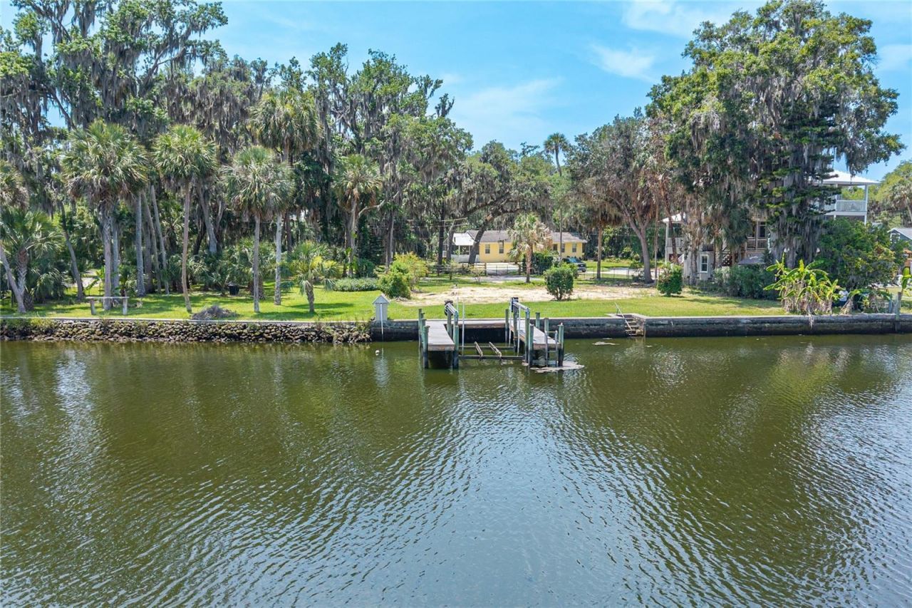 381 NW Magnolia Circle, Crystal River, FL 34428 Photo