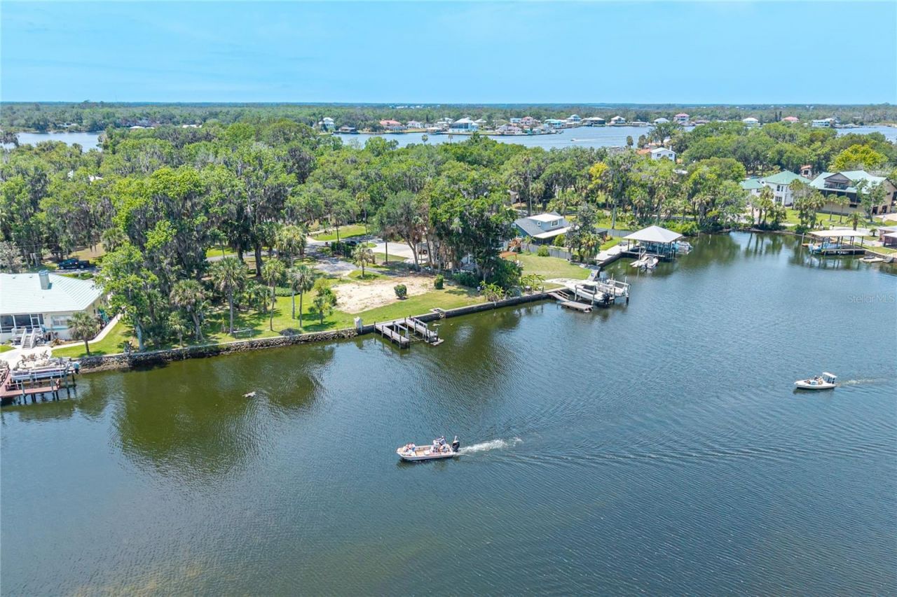 381 NW Magnolia Circle, Crystal River, FL 34428 Photo