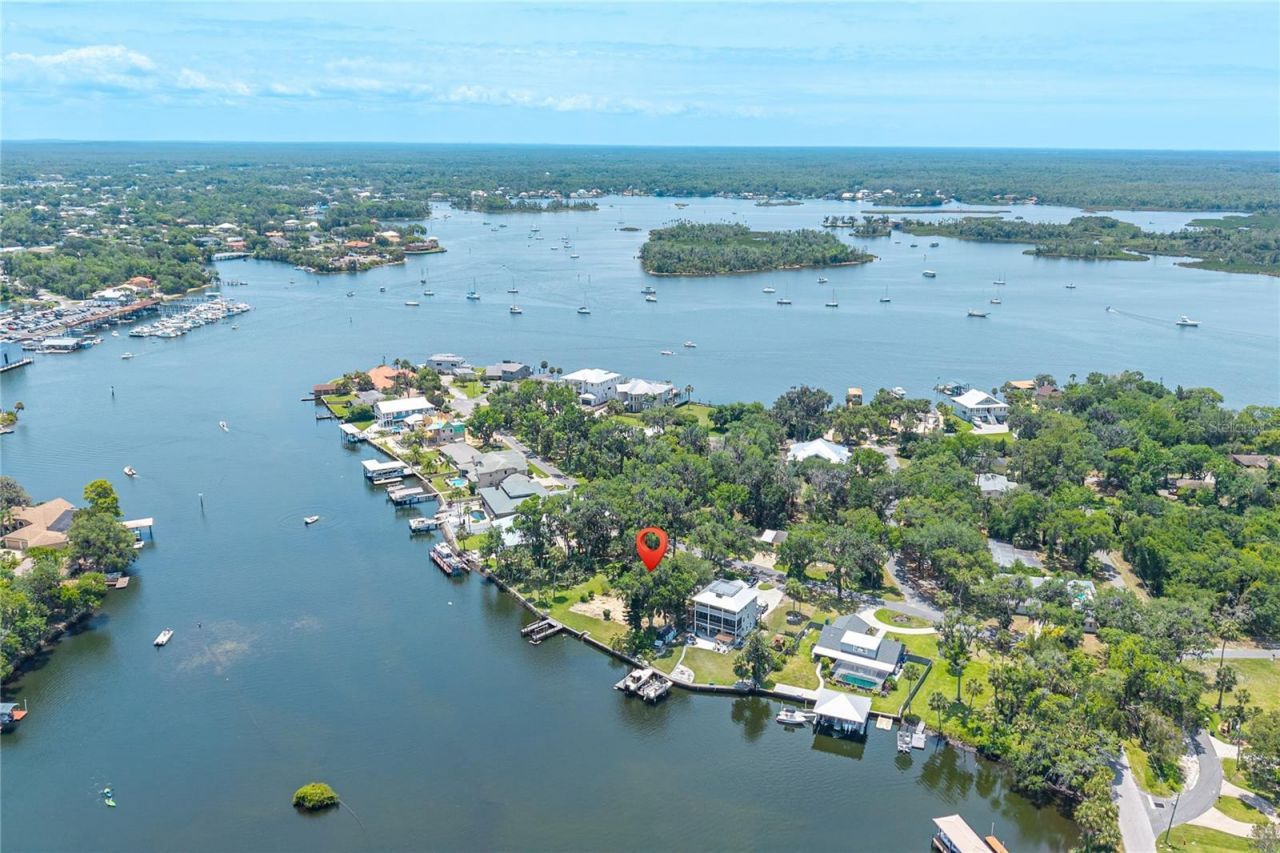 381 NW Magnolia Circle, Crystal River, FL 34428 Photo