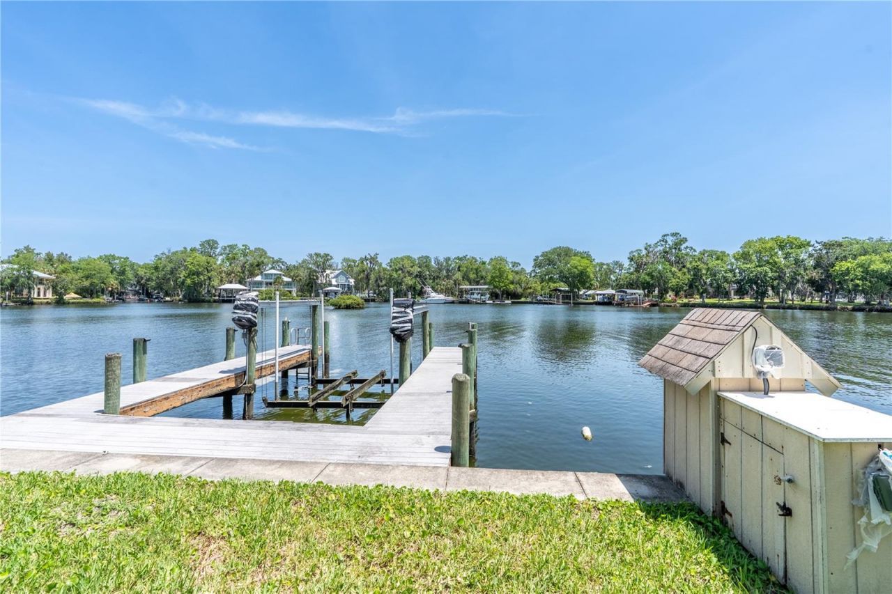 381 NW Magnolia Circle, Crystal River, FL 34428 Photo