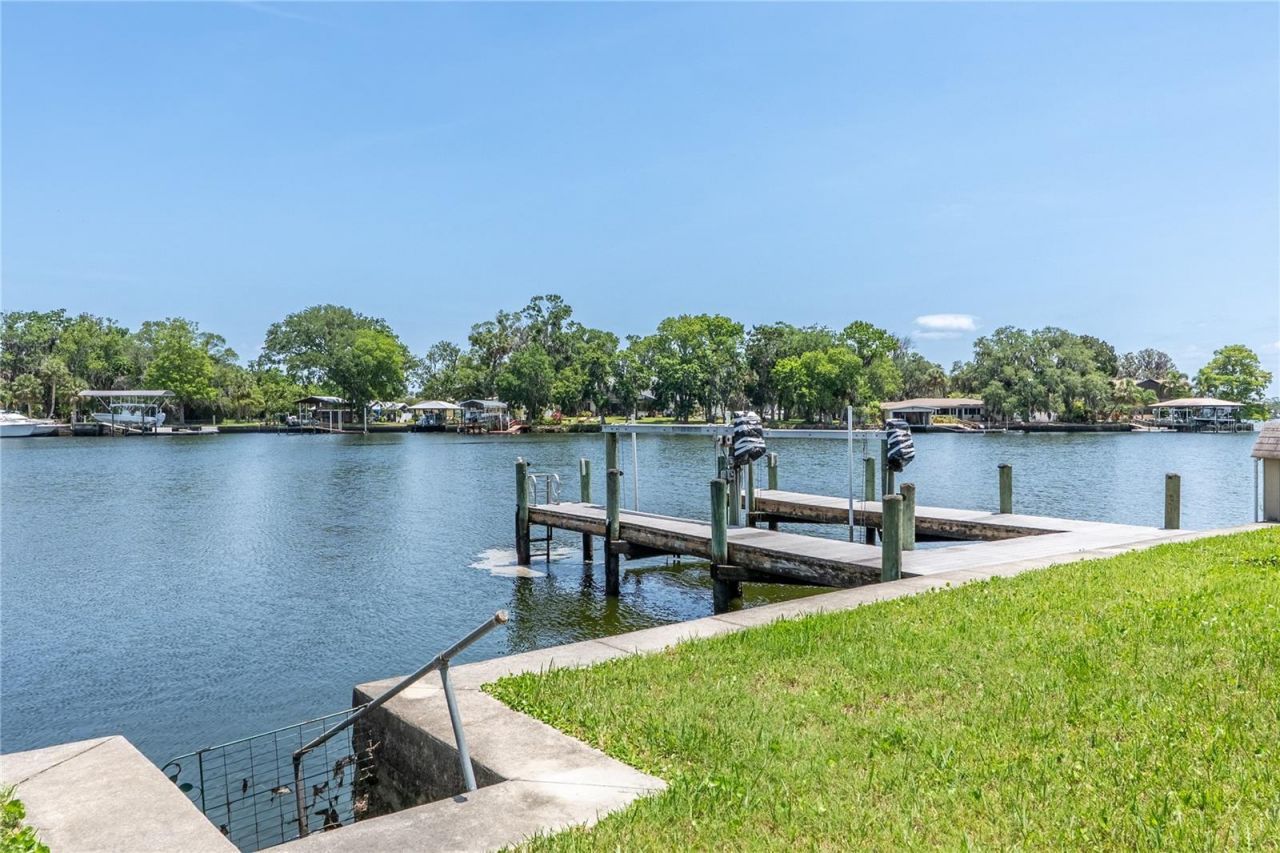 381 NW Magnolia Circle, Crystal River, FL 34428 Photo