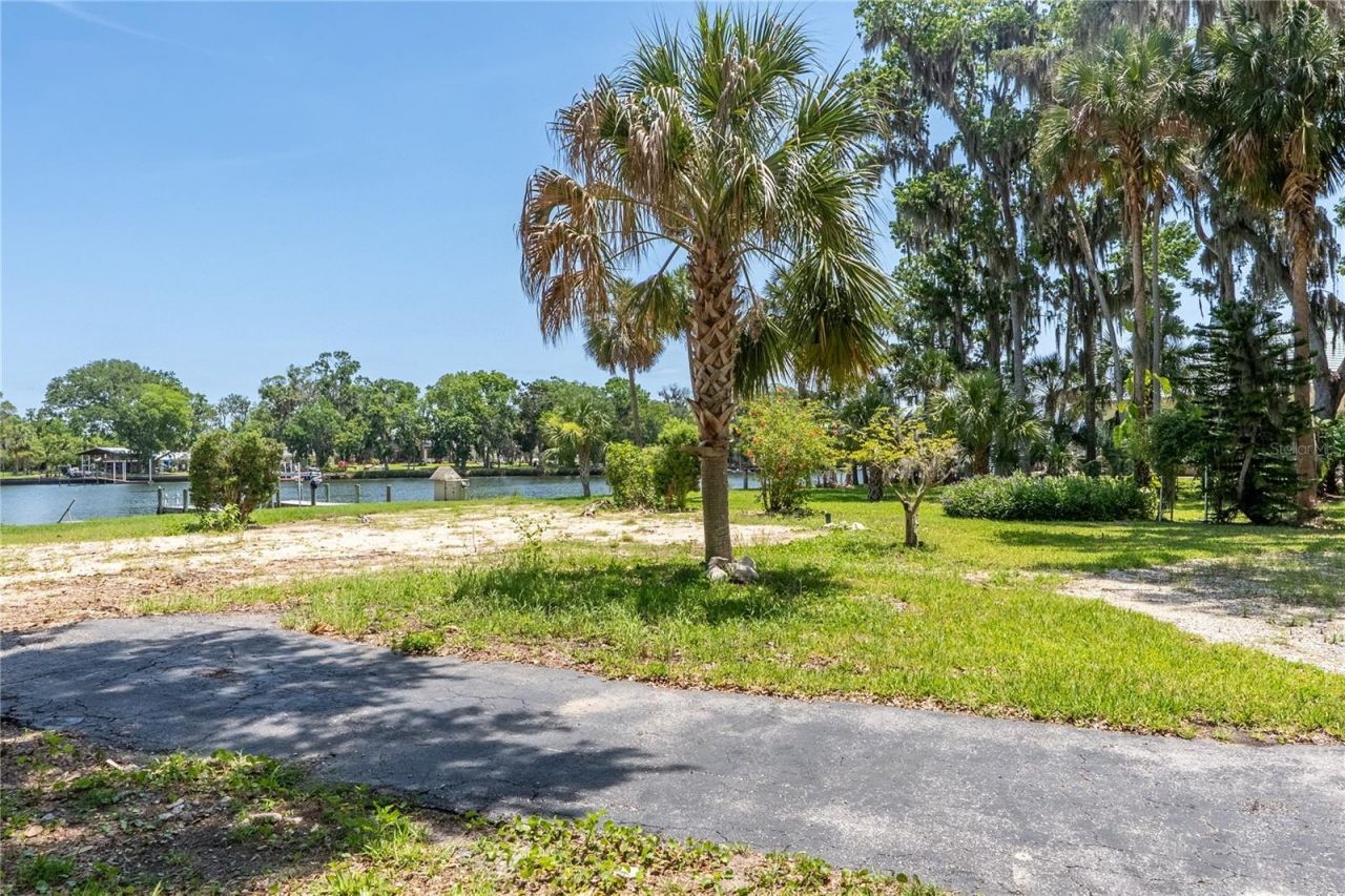 381 NW Magnolia Circle, Crystal River, FL 34428 Photo